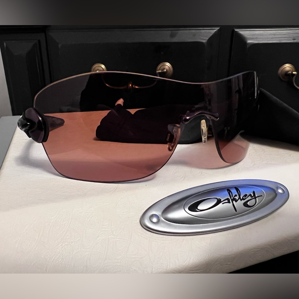 Oakley Compulsive